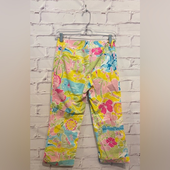 Lilly Pulitzer Crop Pants – Lillywood, California Print – Size 0 (RARE) Vintage - Picture 2 of 6